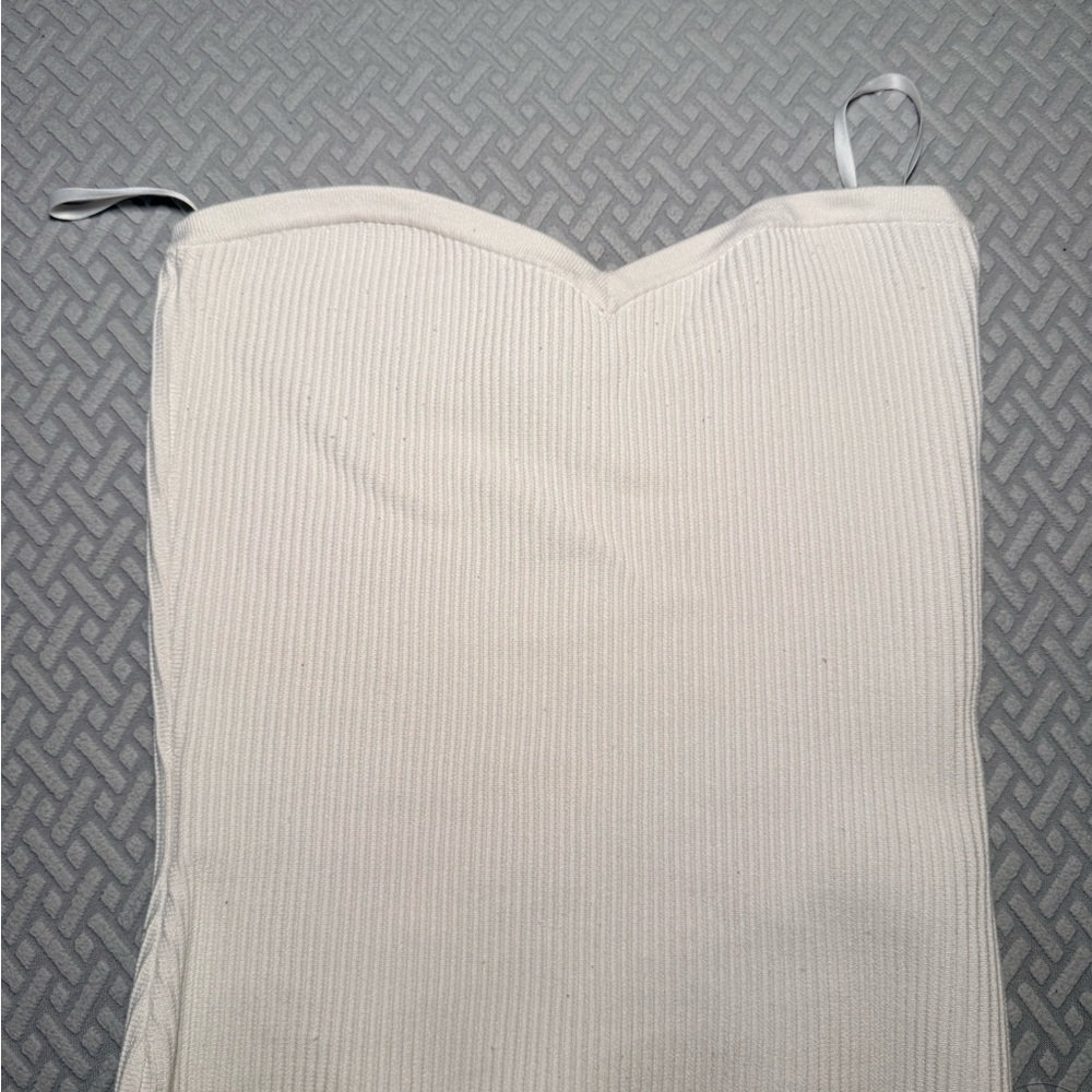 Aritzia Babaton Ivory Ribbed Tube Top